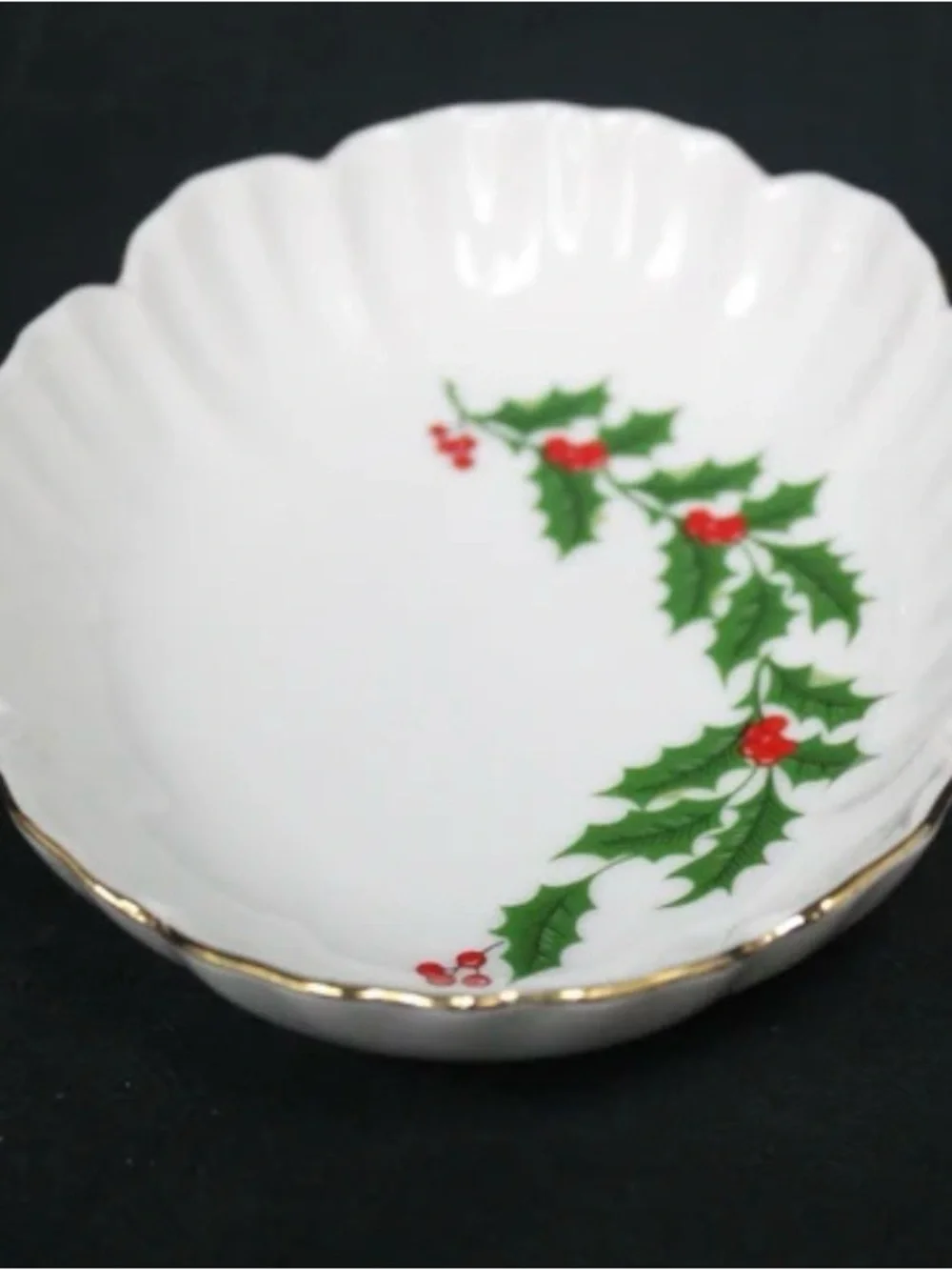 Vintage Ruffled Candy Dish Holiday Holly - White with Green & Red made in Japan